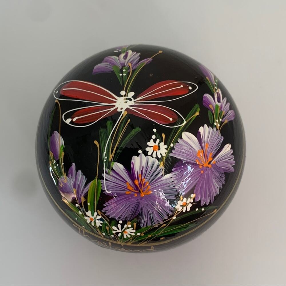 Vintage Laquer Floral Trinket Box